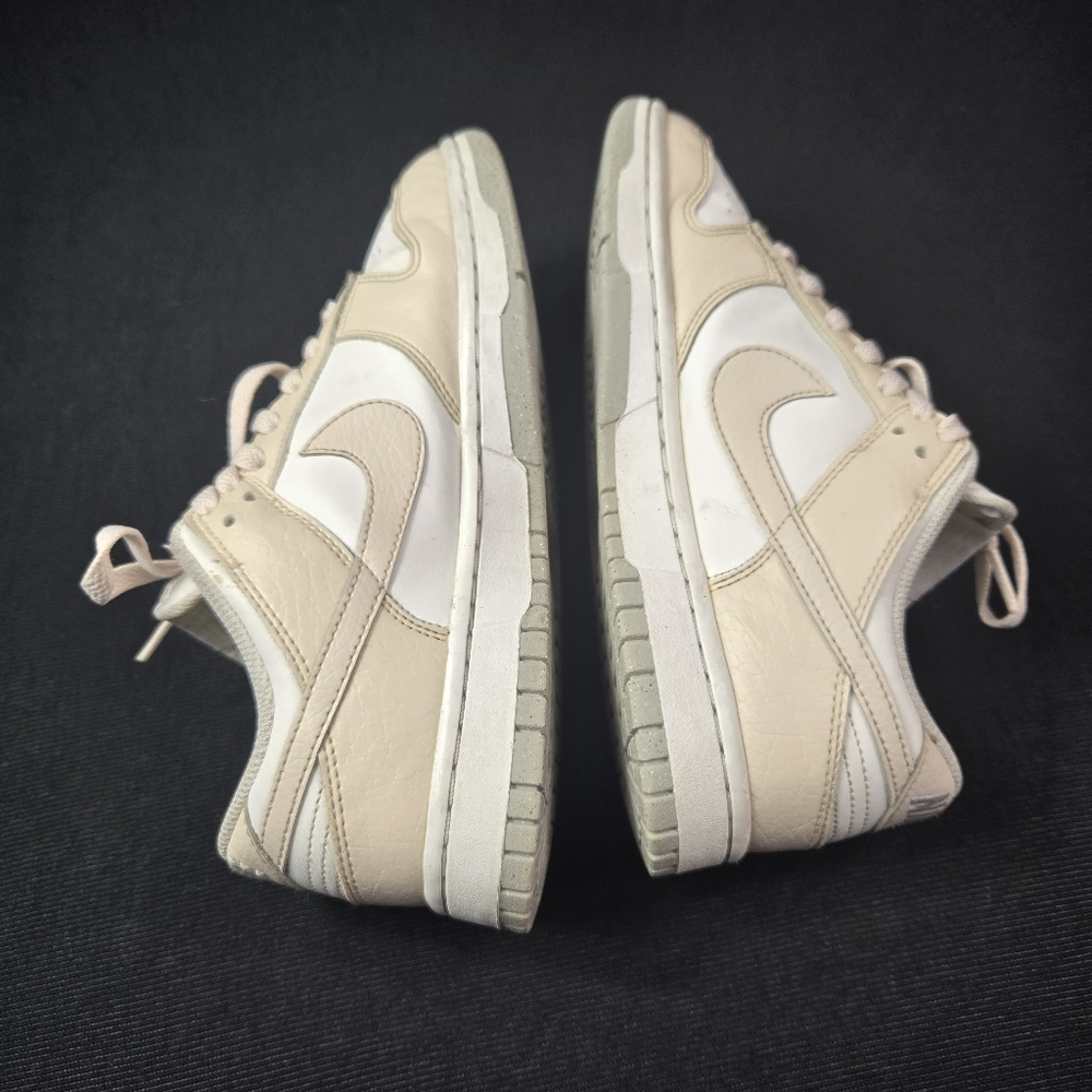 Nike Wome's W Dunk Low DN1431-100 White Size 7.5 - Picture 4 of 8